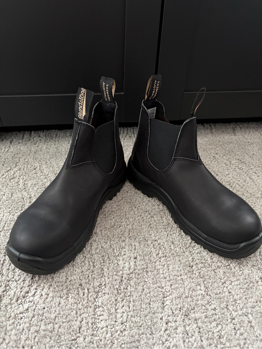 Blundstone Black Chelsea Work Slip-On Boots NIB